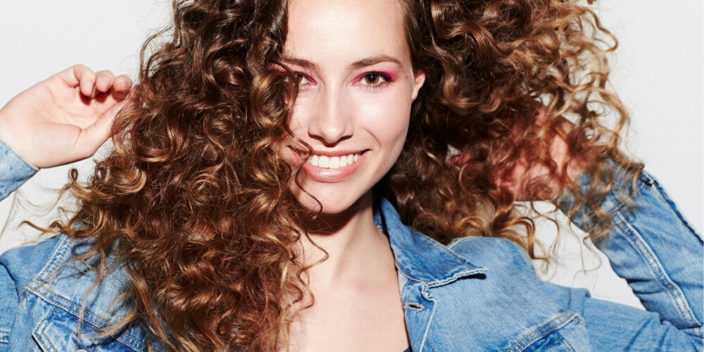 Block 2 lockiges Haar