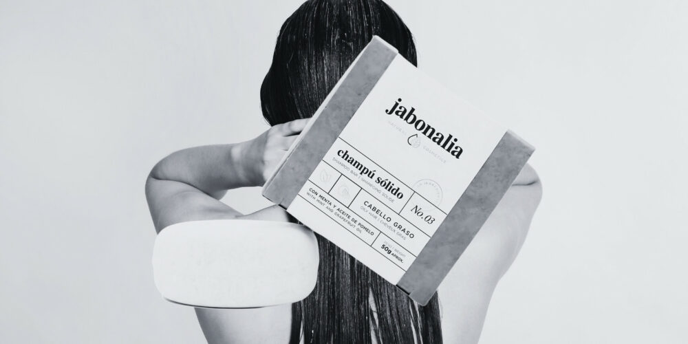 Jabonalia Festes Shampoo für fettiges Haar 50g4